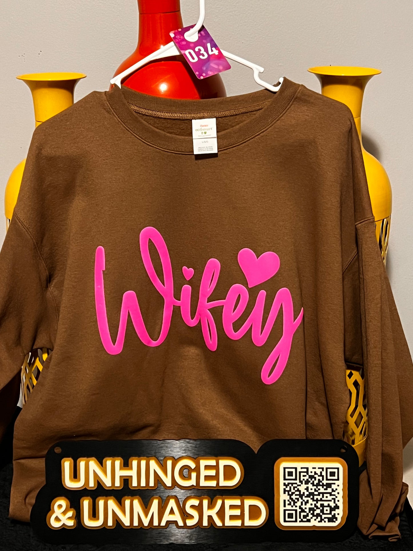 Wifey crew neck large